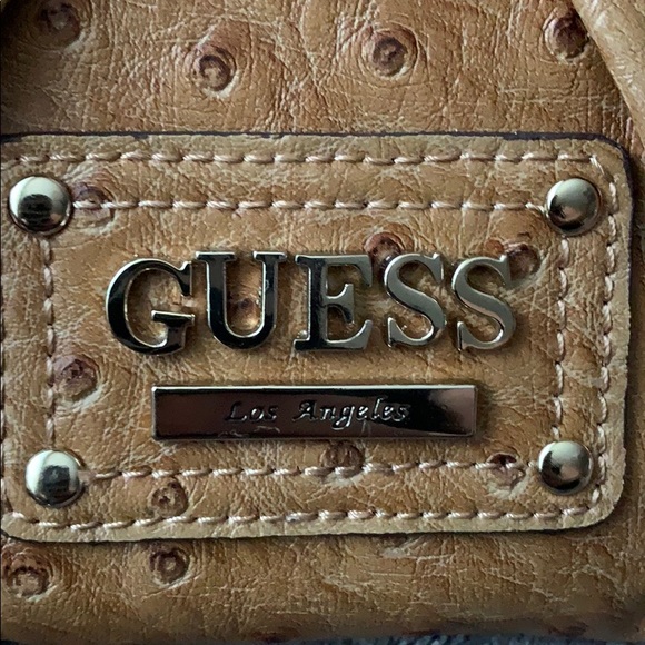 Guess (2) - Picture 6 of 6